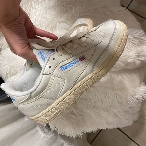 Womens Reebok club c 85